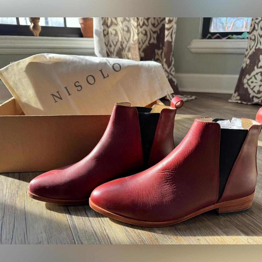Nisolo Chelsea Boot in Color Brandy sz 9.5 EUC - Picture 2 of 6